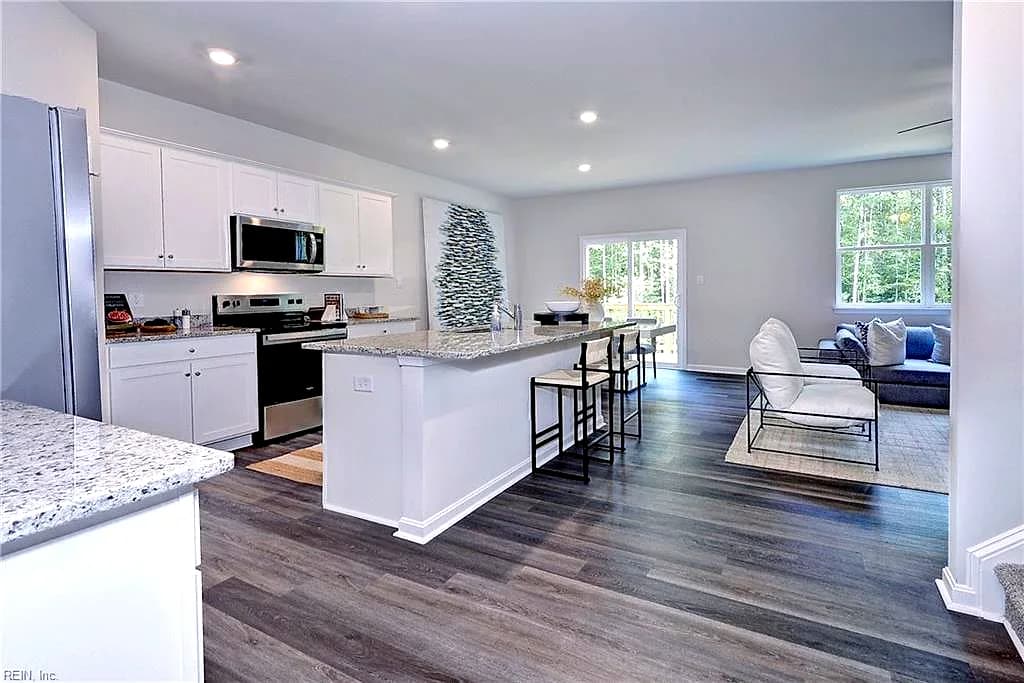8685 Thomas Jefferson WAY, GLOUCESTER VA 23061 thumb 7