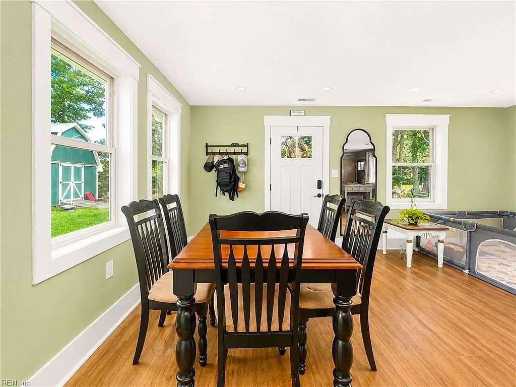 4651 Johns Point RD, GLOUCESTER VA 23061 thumb 12