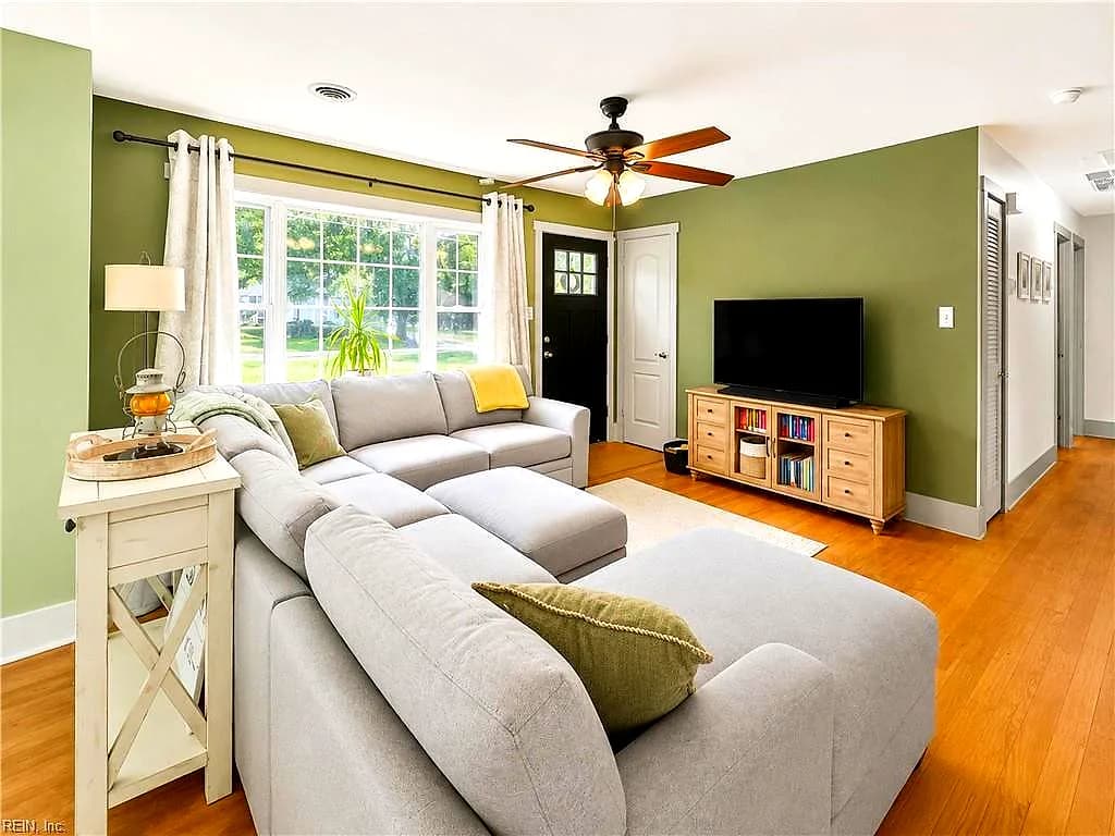 4651 Johns Point RD, GLOUCESTER VA 23061 - Photo 3