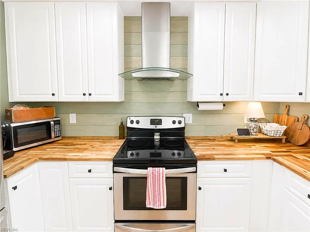 4651 Johns Point RD, GLOUCESTER VA 23061 thumb 9