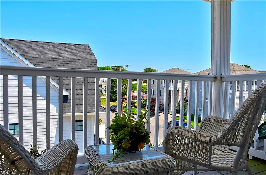 5512 Holly RD, VIRGINIA BEACH VA 23451 - Photo 5