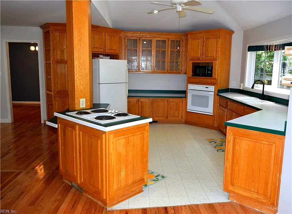 835 Isham PL, NEWPORT NEWS VA 23608 thumb 6