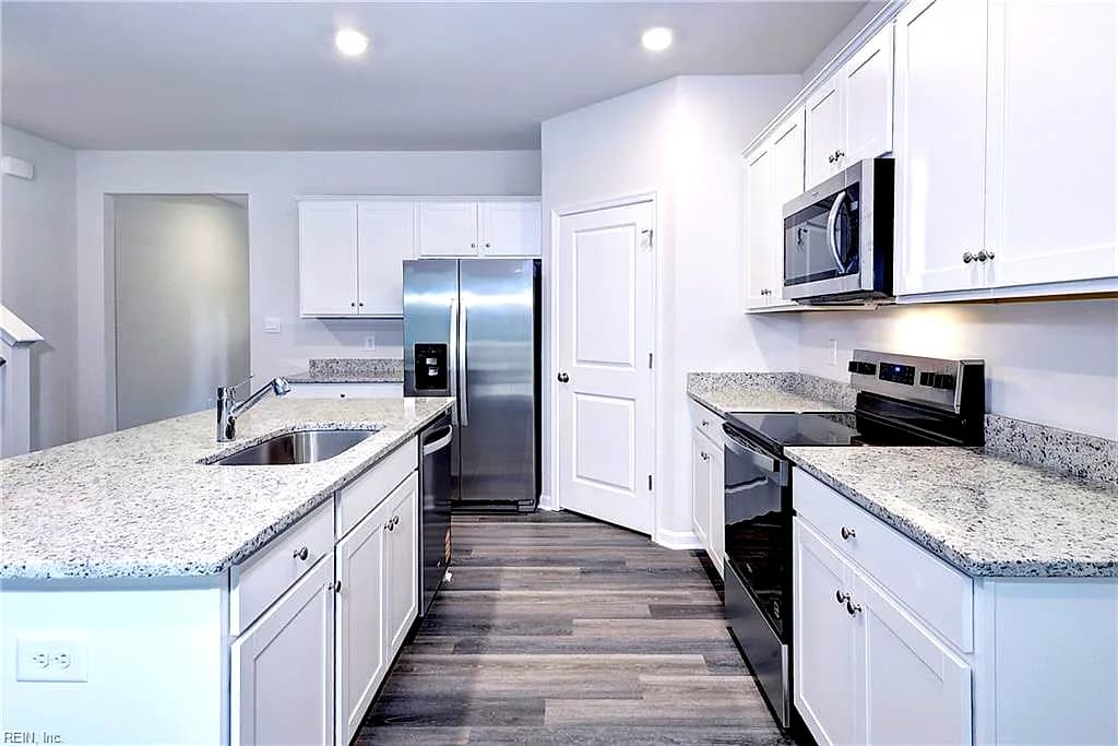 7785 Patriots WAY E, GLOUCESTER VA 23061 thumb 11
