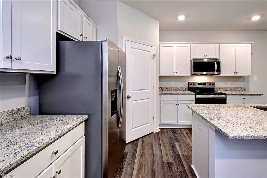 7785 Patriots WAY E, GLOUCESTER VA 23061 thumb 8