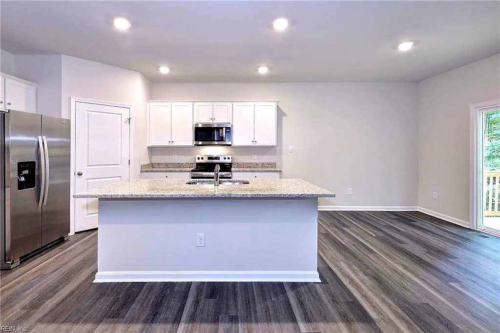 7785 Patriots WAY E, GLOUCESTER VA 23061 thumb 10