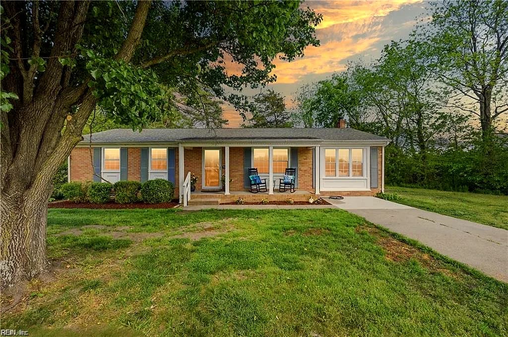 8157 Glass RD, HAYES VA 23072 - Photo 2