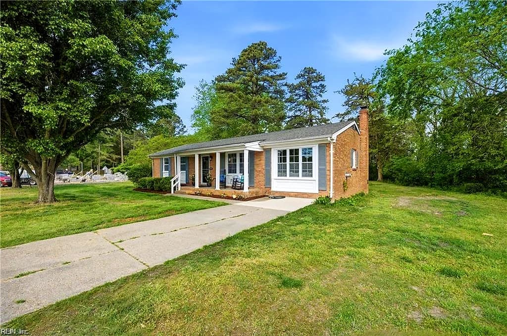 8157 Glass RD, HAYES VA 23072 - Photo 4