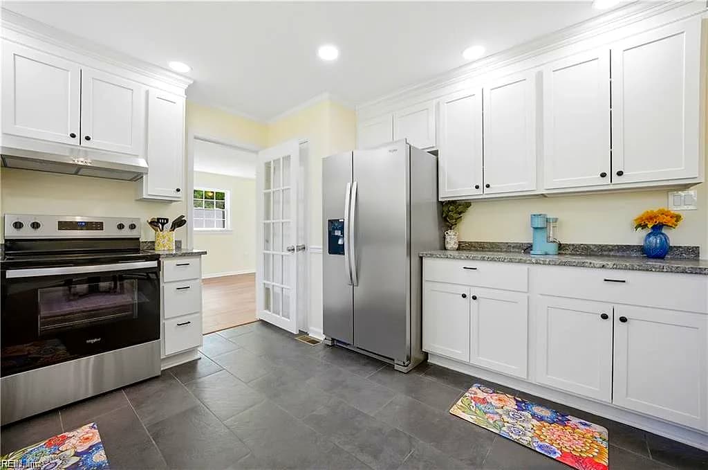 8157 Glass RD, HAYES VA 23072 thumb 8