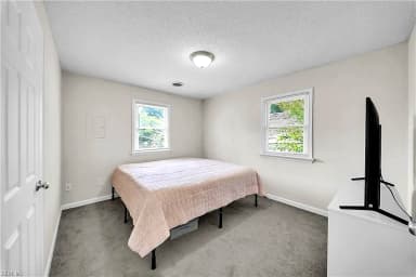 1935 N Lakeland DR, NORFOLK VA 23518 thumb 12