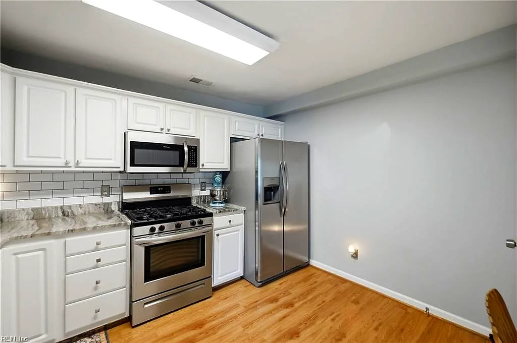 904 Charnell DR #303, VIRGINIA BEACH VA 23451 thumb 12
