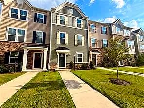 160 Spring Grove WAY, SMITHFIELD VA 23430 - Photo 3