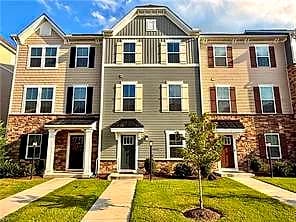 160 Spring Grove WAY, SMITHFIELD VA 23430 - Photo 4