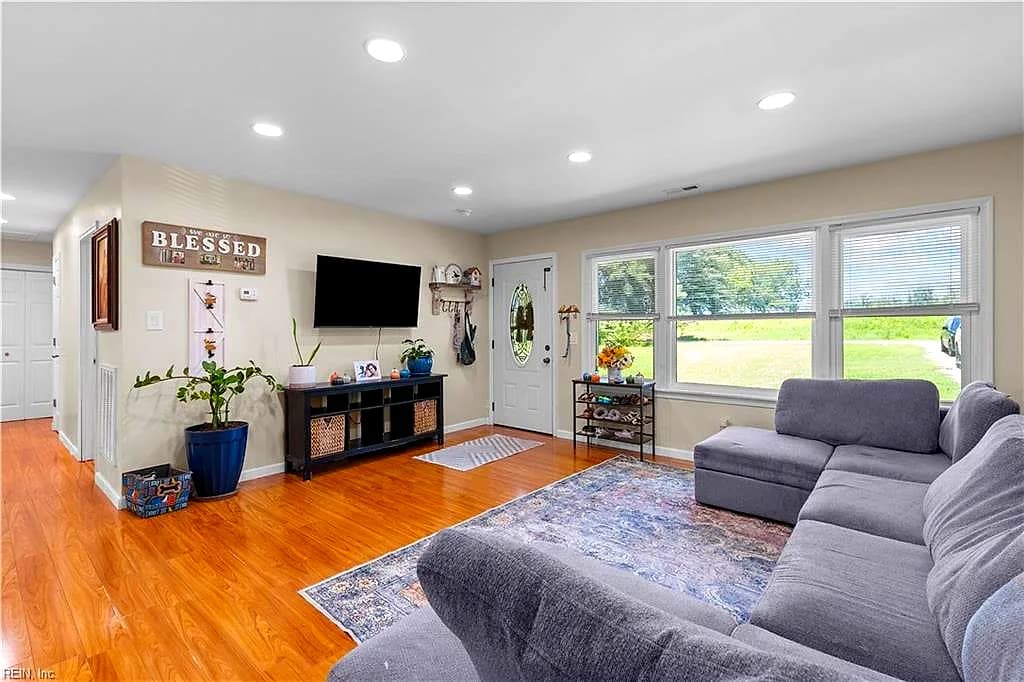 9217 S Quay RD, SUFFOLK VA 23437 - Photo 5