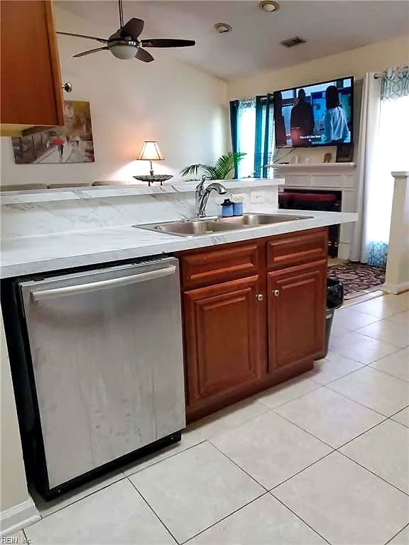 425 Truxtun CT, NEWPORT NEWS VA 23608 thumb 7