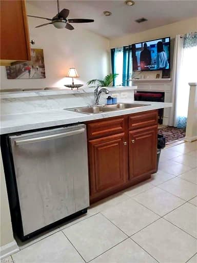 425 Truxtun CT, NEWPORT NEWS VA 23608 thumb 7
