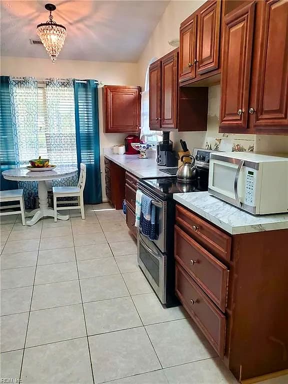 425 Truxtun CT, NEWPORT NEWS VA 23608 thumb 8