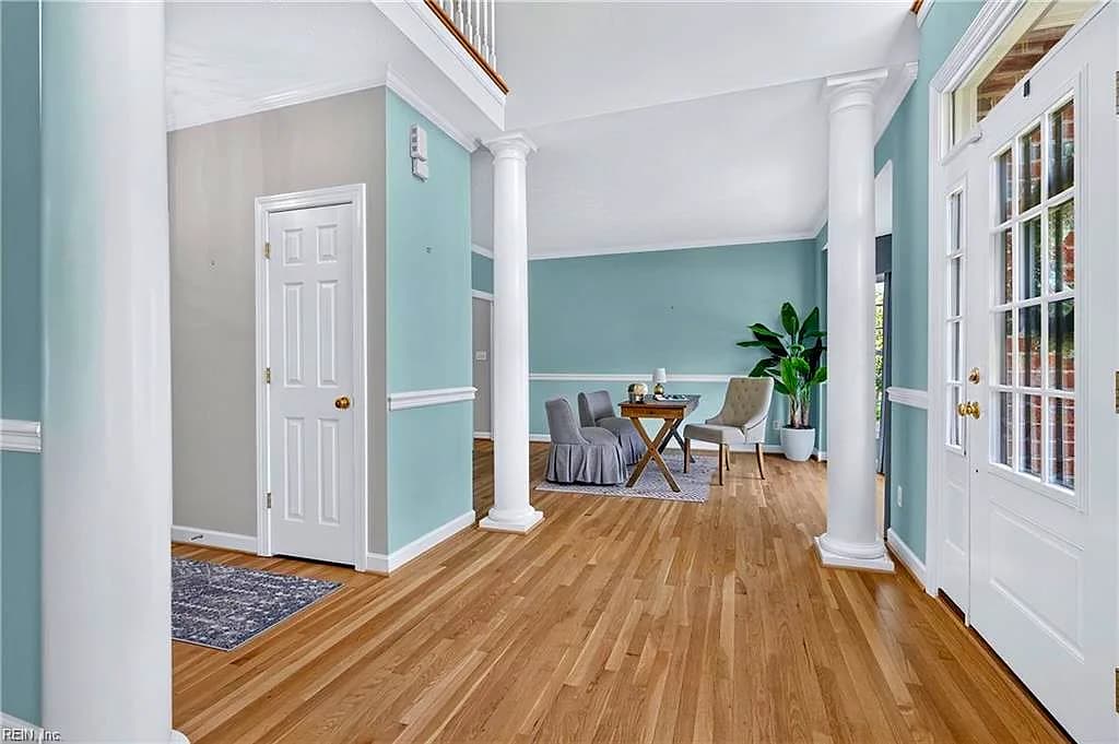 214 Denise DR, YORKTOWN VA 23693 - Photo 3