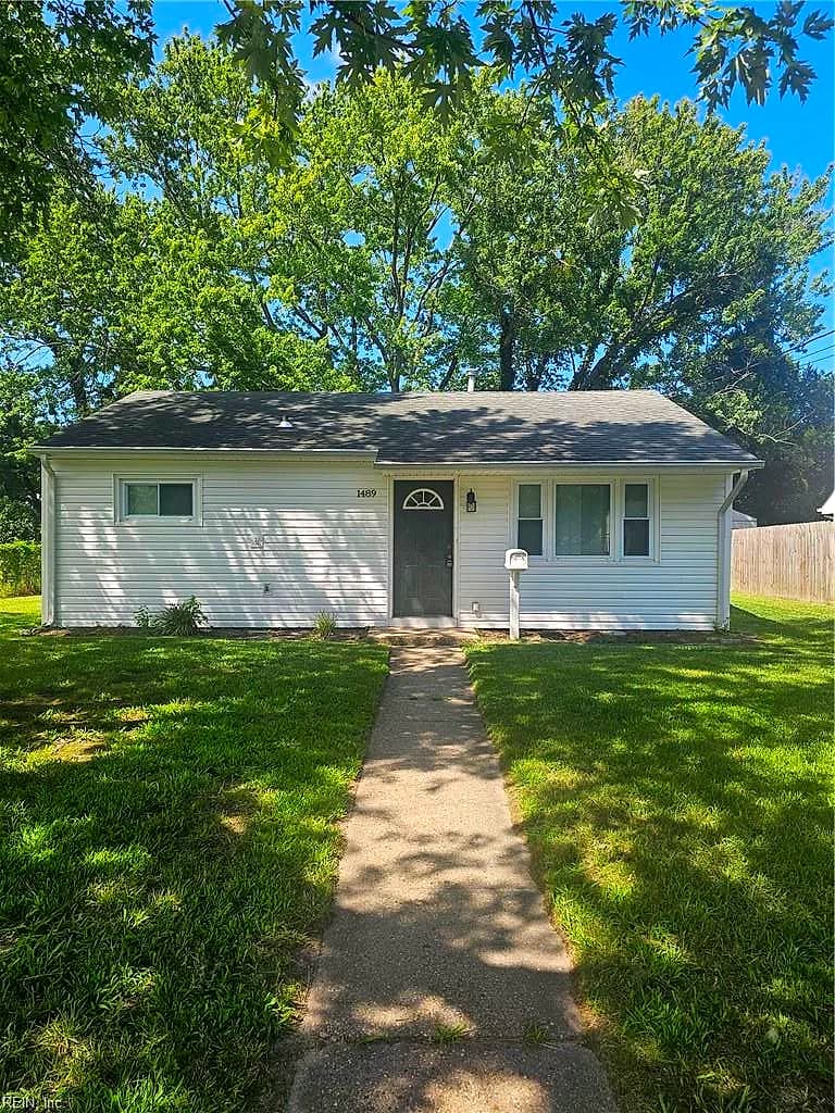 1489 Morgan DR, HAMPTON VA 23663 - Photo 2