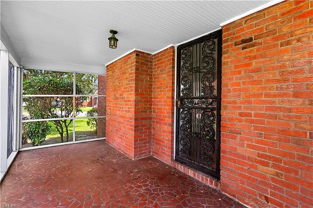 2415 Myrtle AVE, NORFOLK VA 23504 - Photo 4