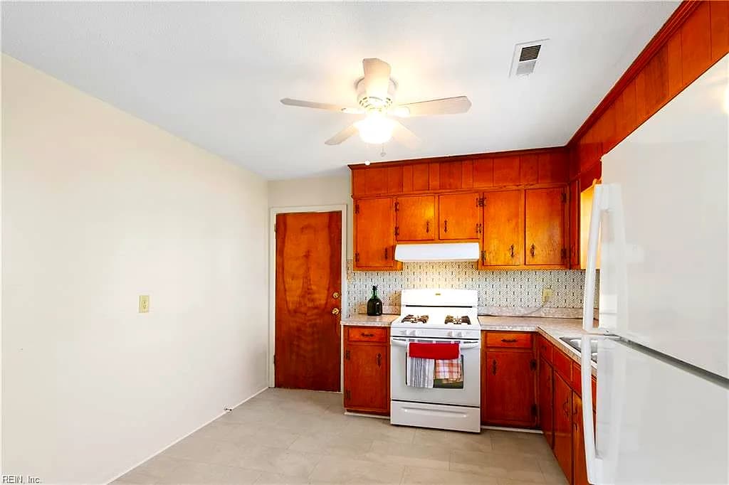 612 N Hope ST, HAMPTON VA 23663 thumb 11