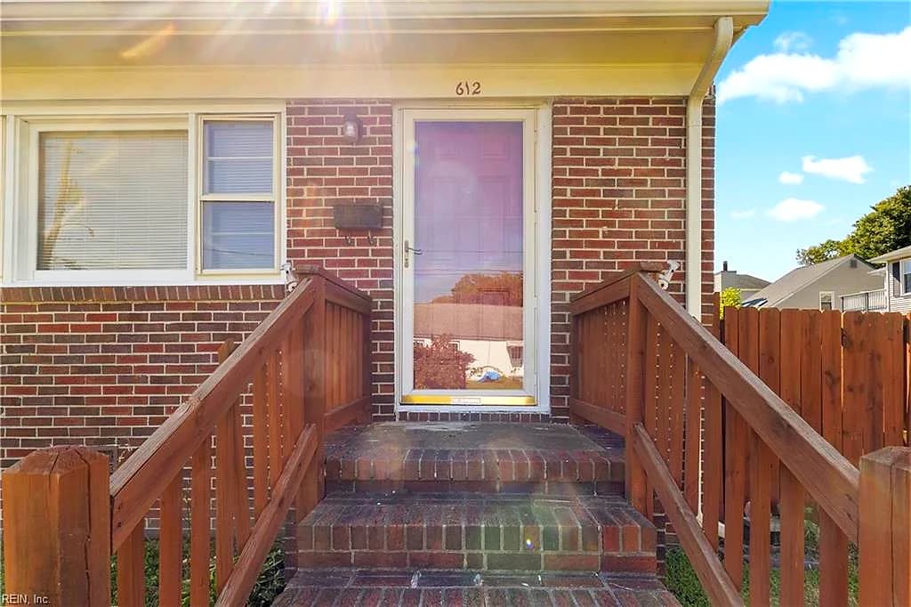 612 N Hope ST, HAMPTON VA 23663 thumb 7