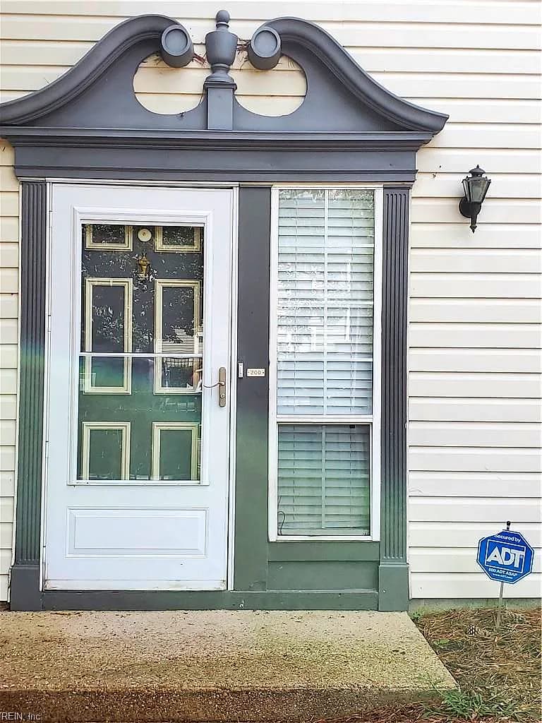 200 Ferdinand CIR, VIRGINIA BEACH VA 23462 - Photo 5