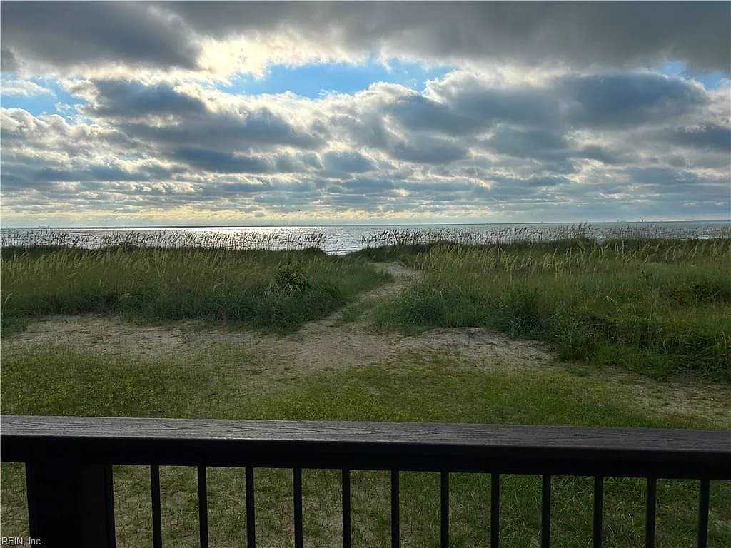 404 N First ST #B, HAMPTON VA 23664 - Photo 3
