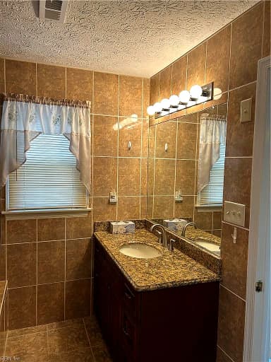 404 N First ST #B, HAMPTON VA 23664 thumb 7