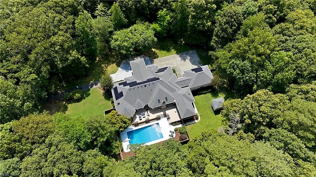 2068 Vaughan RD, VIRGINIA BEACH VA 23457 - Photo 4