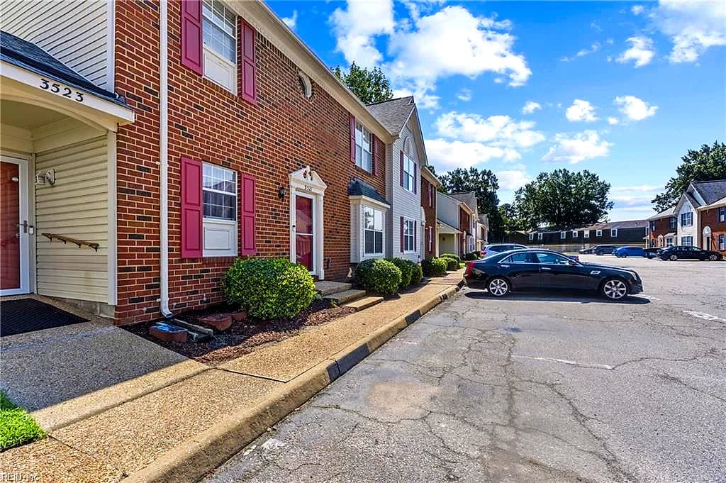 3521 Sugar RN, CHESAPEAKE VA 23321 - Photo 4
