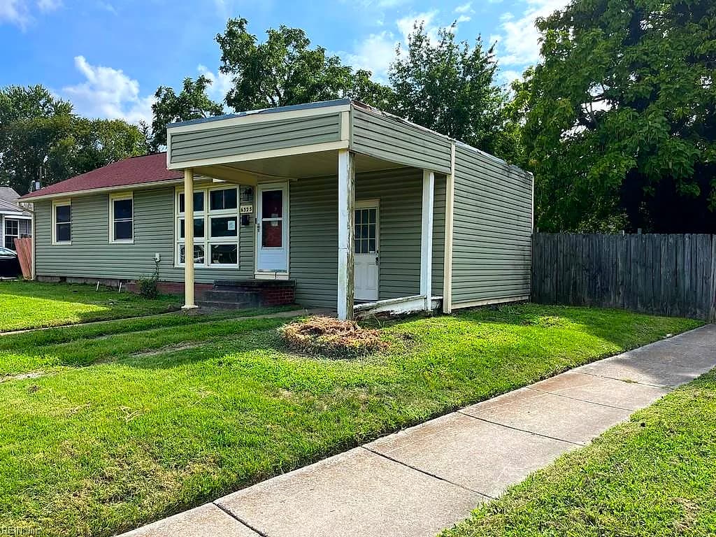 6325 Colgate AVE, NORFOLK VA 23518 - Photo 3
