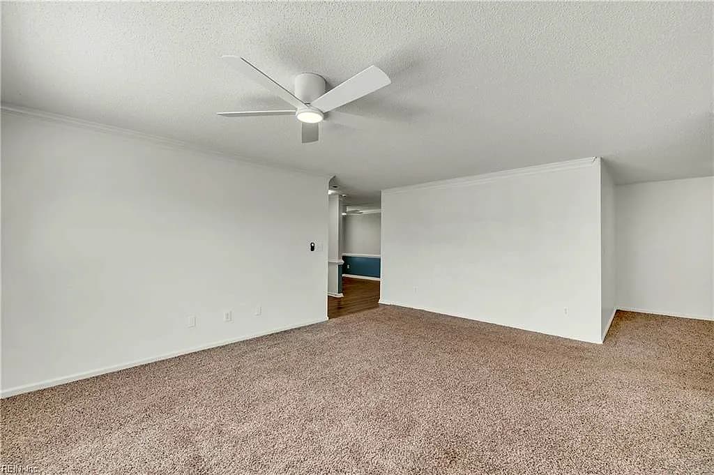 2403 Old Greenbrier RD, CHESAPEAKE VA 23325 thumb 6