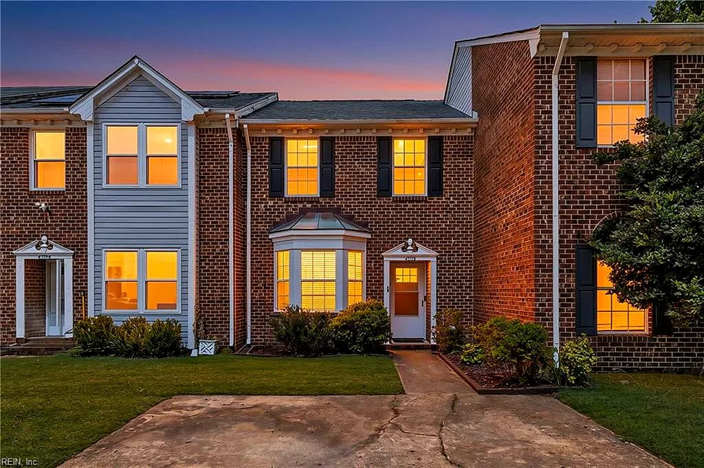 4702 Parvathi CT, VIRGINIA BEACH VA 23462 - Main photo