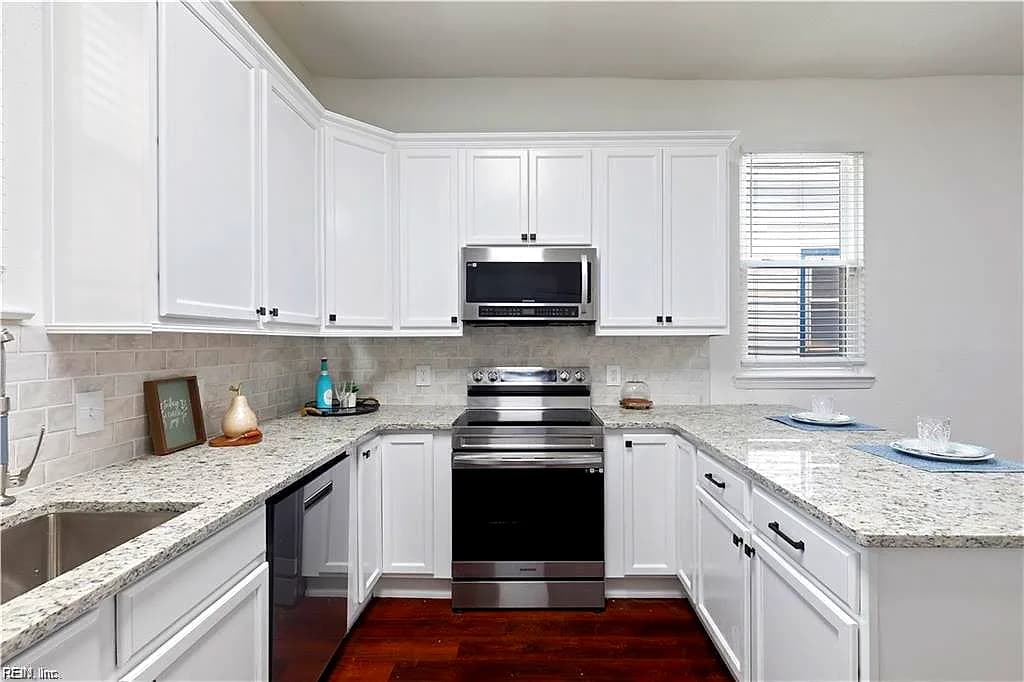 205 W 36th ST, NORFOLK VA 23504 thumb 6