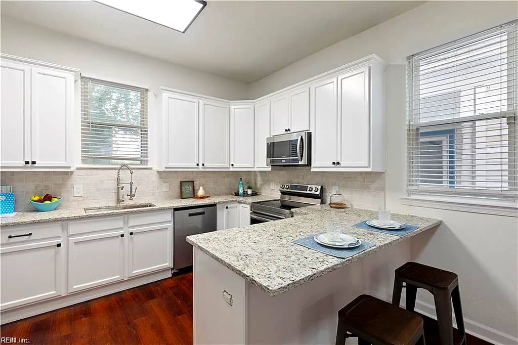 205 W 36th ST, NORFOLK VA 23504 thumb 9