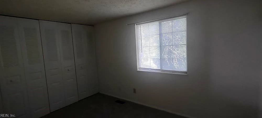 1411 Peabody DR, HAMPTON VA 23666 thumb 9