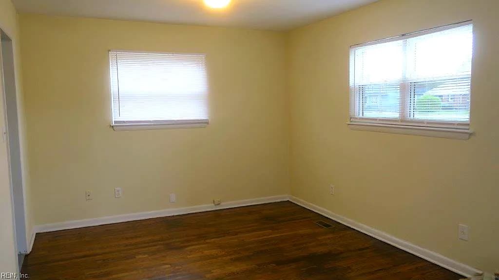1519 Victoria BLVD, HAMPTON VA 23661 - Photo 5
