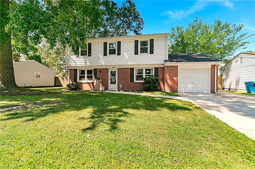 449 Dauphin LN, VIRGINIA BEACH VA 23452 - Main photo