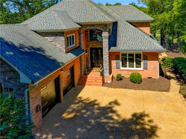 208 Mariners CIR, SMITHFIELD VA 23430 thumb 1