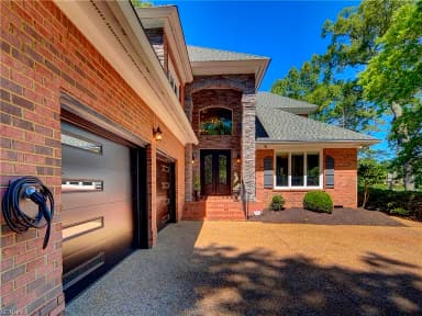 208 Mariners CIR, SMITHFIELD VA 23430 thumb 4