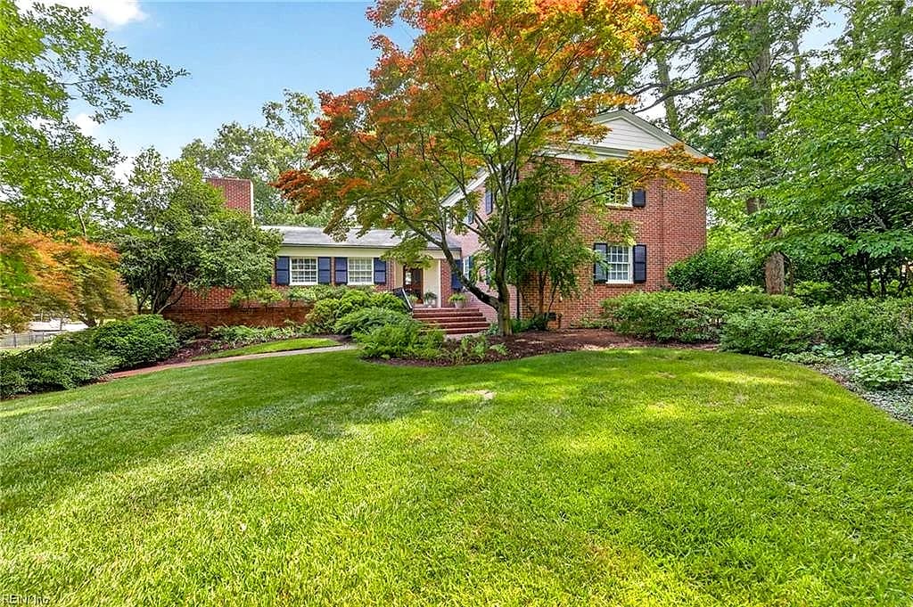 815 Cavalier DR, VIRGINIA BEACH VA 23451 - Photo 5