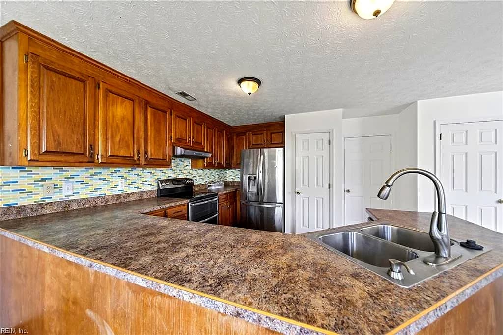 724 Kings Ridge DR, NEWPORT NEWS VA 23608 thumb 8