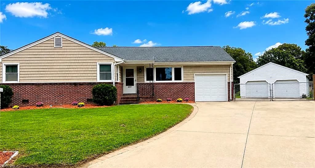 2001 Athens CT, CHESAPEAKE VA 23323 - Photo 2