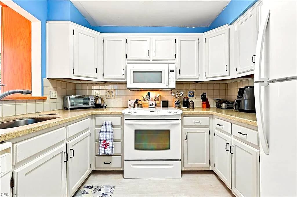 1300 E Ocean View AVE #D, NORFOLK VA 23503 thumb 6