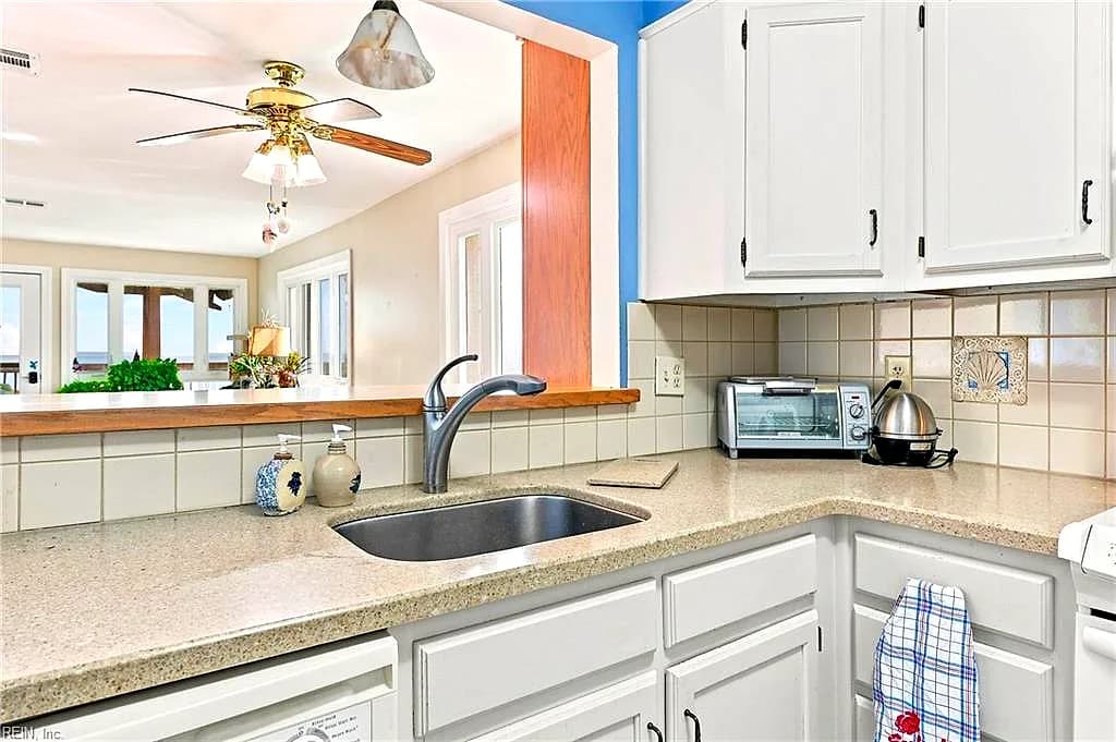 1300 E Ocean View AVE #D, NORFOLK VA 23503 thumb 8