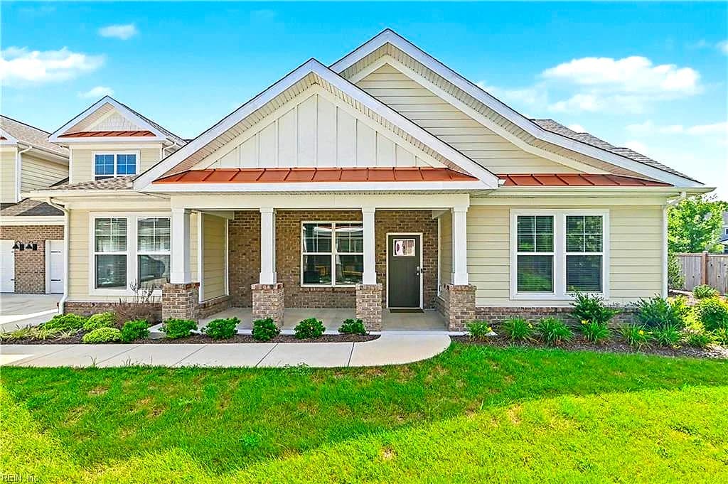 2114 Edwin DR, CHESAPEAKE VA 23322 - Photo 2