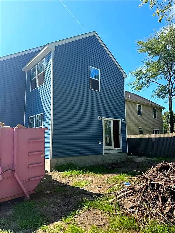 1215 33rd ST, NEWPORT NEWS VA 23607 - Photo 4