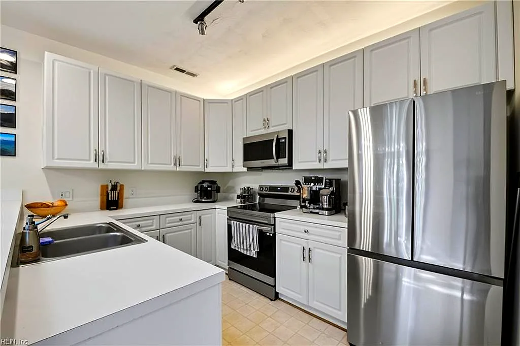 401 Hidden Shores CT #104, VIRGINIA BEACH VA 23454 thumb 6