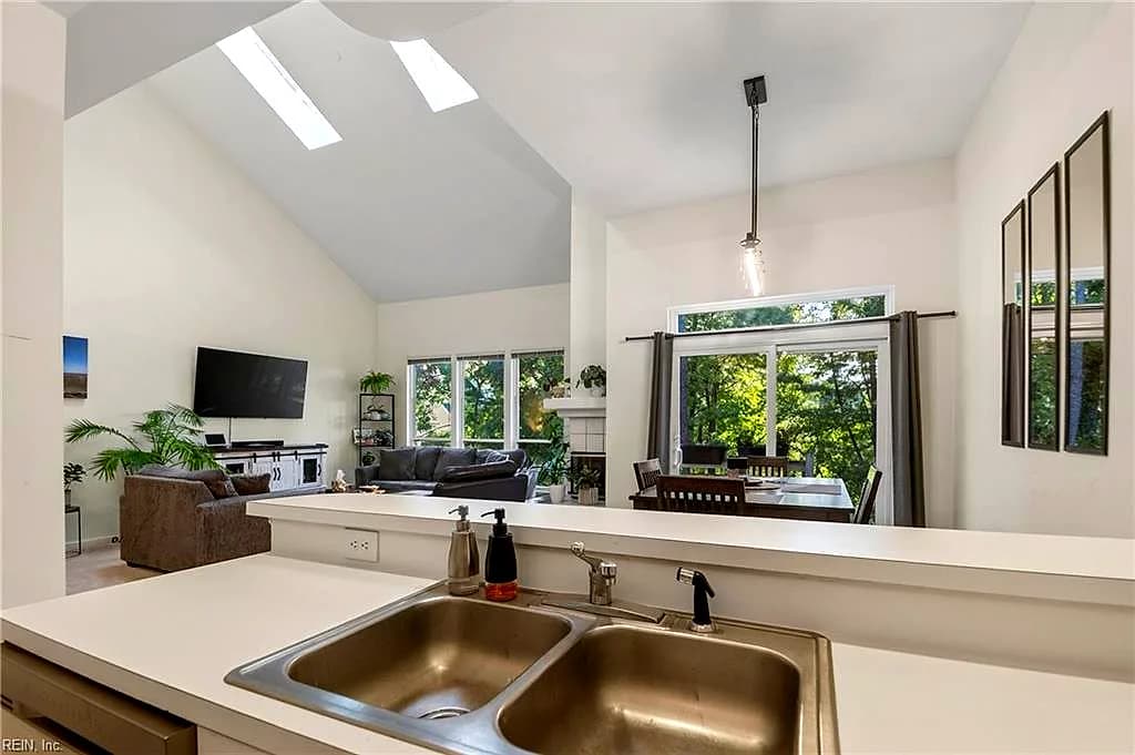 401 Hidden Shores CT #104, VIRGINIA BEACH VA 23454 thumb 9