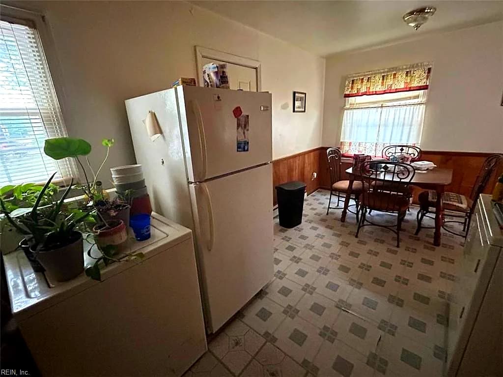 318 Clay ST, FRANKLIN VA 23851 - Photo 5